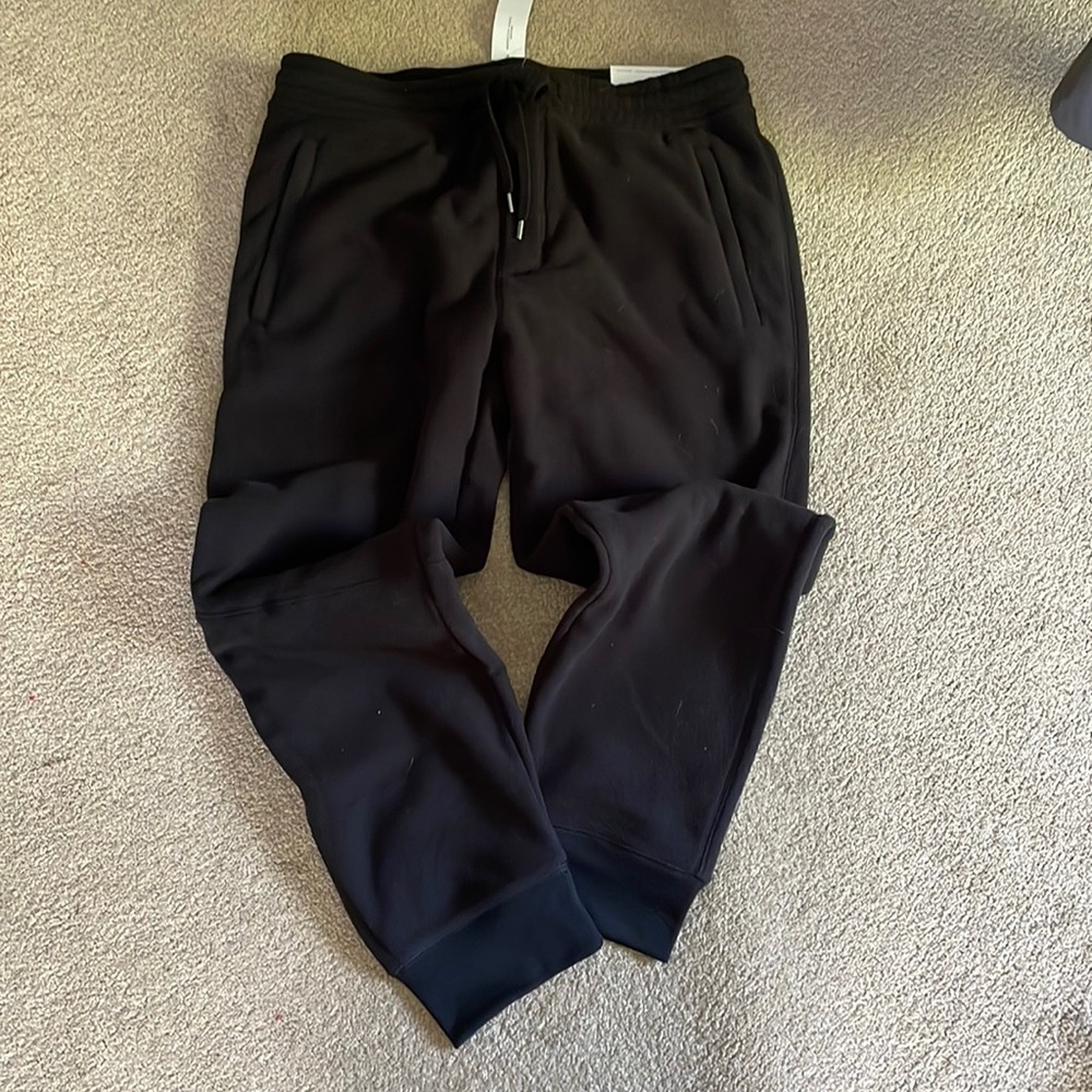 American Eagle outfitters black fleece joggers men’s size large